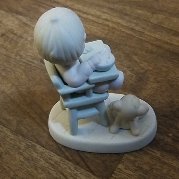 The Enesco Precious Moments Collection Baby's First Meal Figurine - Picture 6 of 7